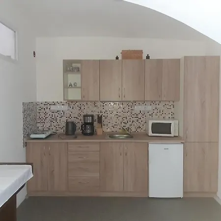 Na Zamosti Konukevi 3*